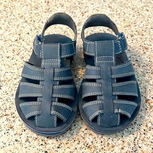 UGG toddler sandals size 8